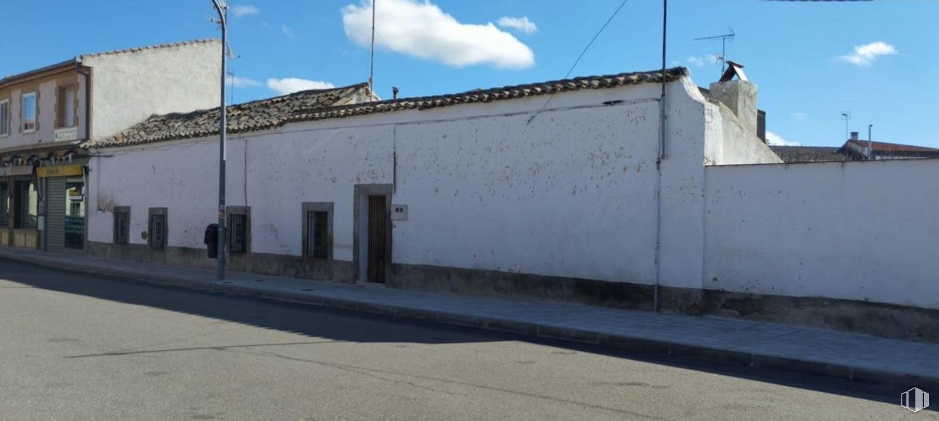 Suelo en venta en Calle Santa Catalina, Argés, Toledo, 45122 con nube, cielo, asfalto, superficie de la carretera, zona residencial, sombra, fachada, edificio, tejado y ventana alrededor