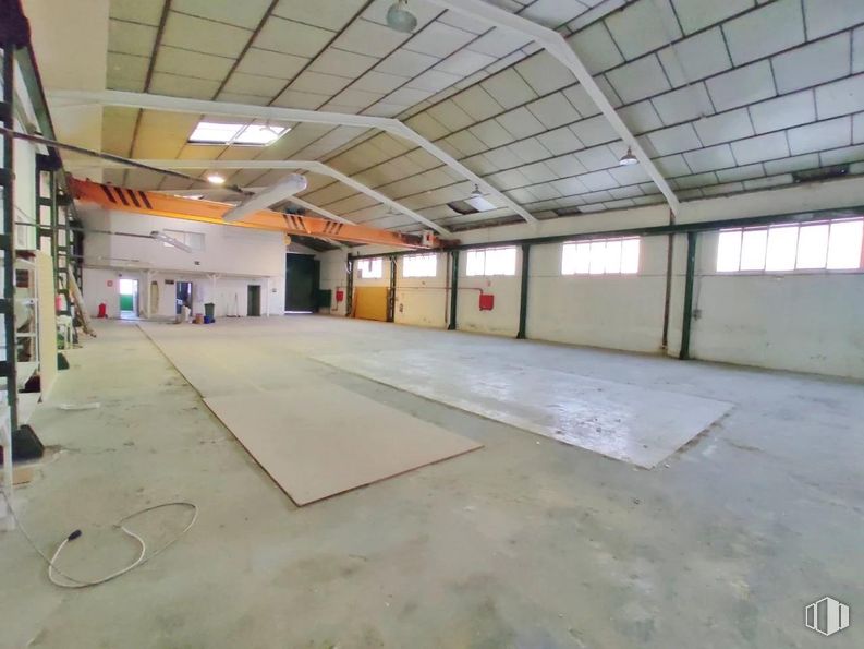 Nave en venta en Polígono industrial, Arganda del Rey, Madrid, 28500 con ventana, lámpara, suelos, suelo, techo, alumbrado, hall, material compuesto, haz y lámpara fluorescente alrededor