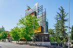 Office for rent at Calle Arturo Soria, 308, Ciudad Lineal, Madrid, 28033 with sky, building, street light, tree, urban design, neighbourhood, tower block, residential area, condominium and facade around