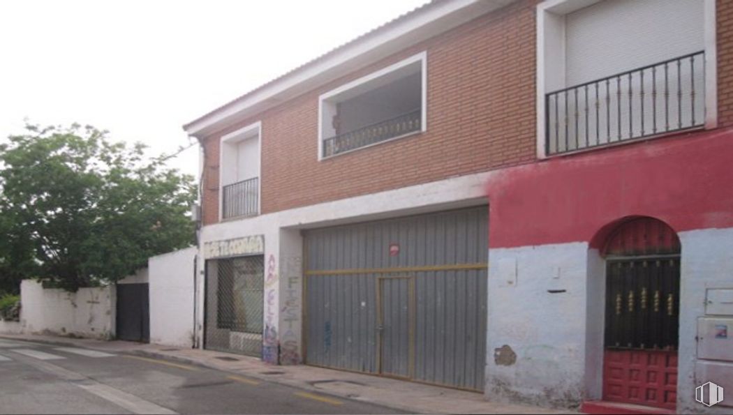 Suelo en venta en Calle Espada, Meco, Madrid, 28880 con puerta, ventana, casa, edificio, cielo, accesorio, madera, asfalto, ladrillo y área residencial alrededor