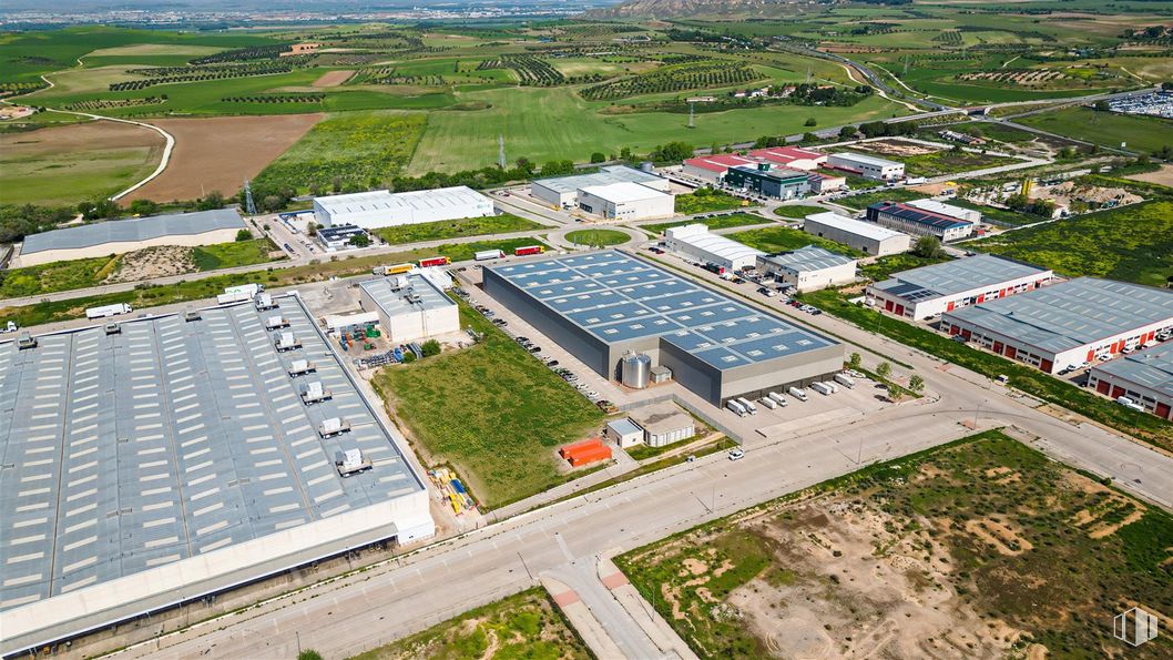 Industrial for rent at Calle Berlín, Torres de la Alameda, Madrid, 28813 with bird's-eye view, landscape, residential area, aerial photography, land lot, urban design, plain, thoroughfare, suburb and field around