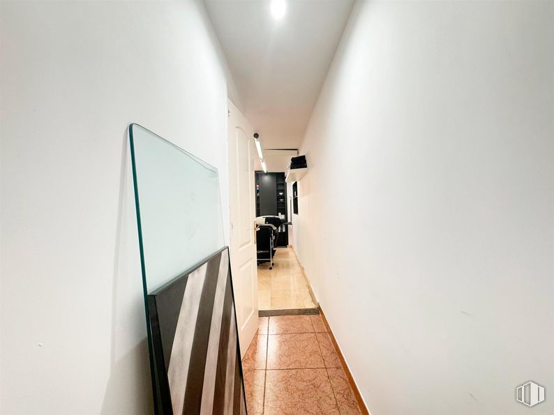 Local en venta en Calle Ponzano, 72, Chamberí, Madrid, 28003 con edificio, suelos, silla, casa, madera, techo, artes visuales, simetría, hall y sombra alrededor