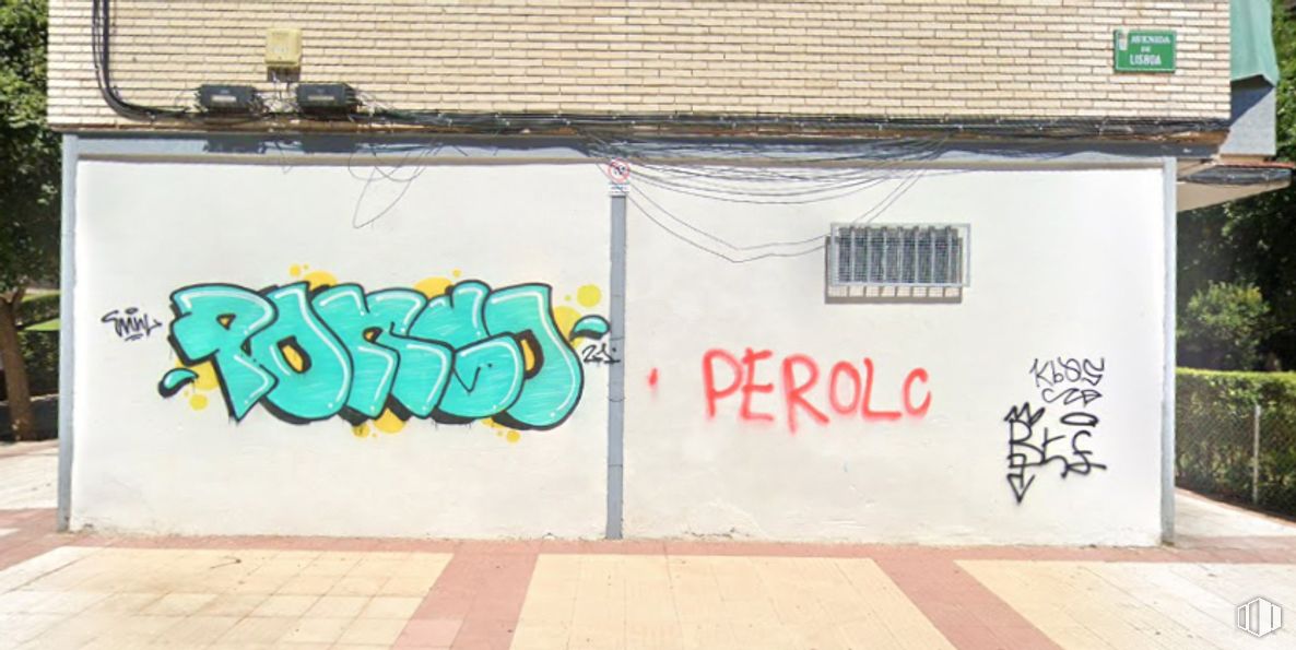 Local en venta en Avenida Lisboa, 24, Coslada, Madrid, 28820 con escritura, graffiti, fuente, arte, pared, rectángulo, pintura, fachada, gas y tintes y matices alrededor