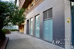 Office for sale & for rent at Calle Francisco Gervás, Tetuán, Madrid, 28020 with window, building, property, plant, fixture, architecture, tree, road surface, house and floor around