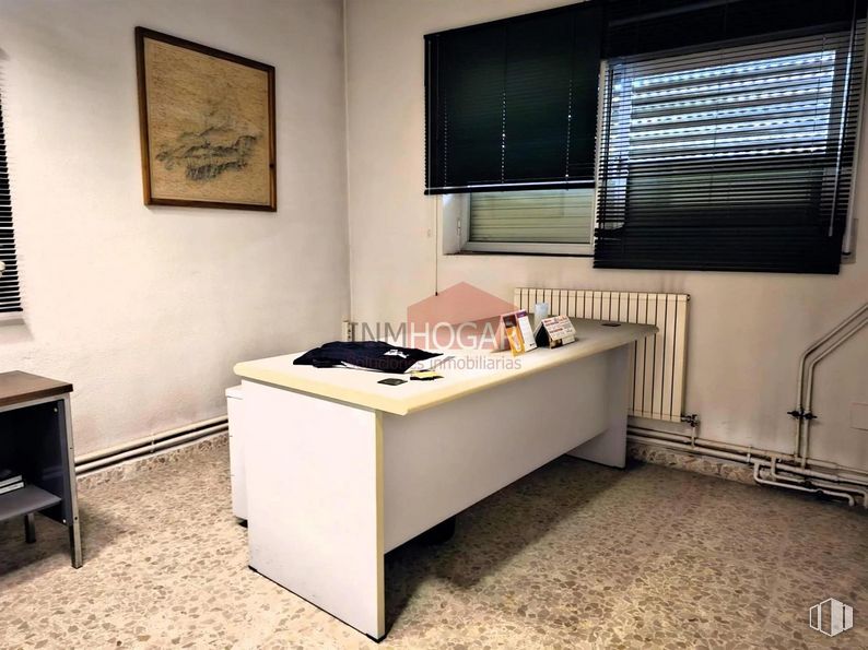 Industrial for sale at Polígono Hervencias, Ávila, 05004 with picture frame, window blind, desk, table, window, furniture, building, wood, interior design and flooring around