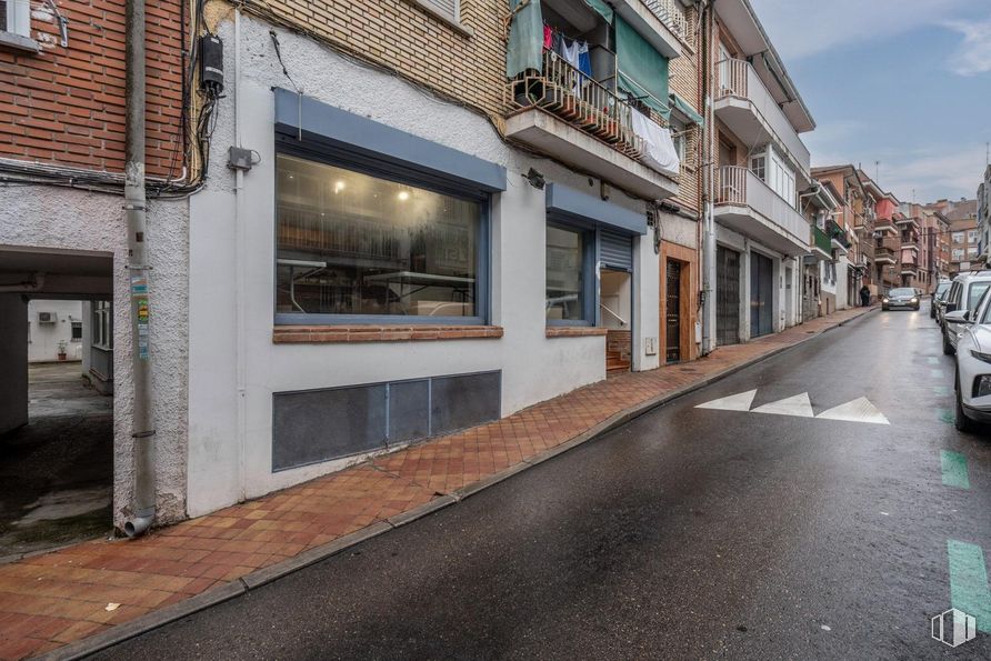 Local en venta en Zona Pueblo, Pozuelo de Alarcón, Madrid, 28223 con coche, superficie de la carretera, barrio, asfalto, calle, material compuesto, diseño urbano, acera, carril y uso mixto alrededor