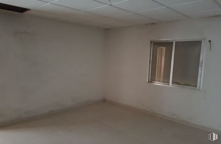 Nave en venta en Camino Labajos, Cubas de la Sagra, Madrid, 28978 con ventana, edificio, accesorio, madera, suelo, propiedad material, madera, techo, material compuesto y sombra alrededor