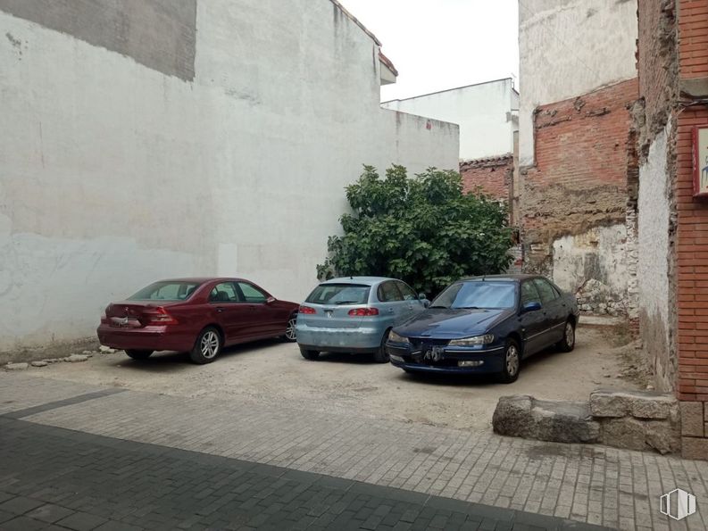 Suelo en venta en Zona centro, Colmenar Viejo, Madrid, 28770 con coche, luz de estacionamiento, rueda, vehículo terrestre, neumático, vehículo, edificio, iluminación del automóvil, luces traseras y de freno y diseño automovilístico alrededor