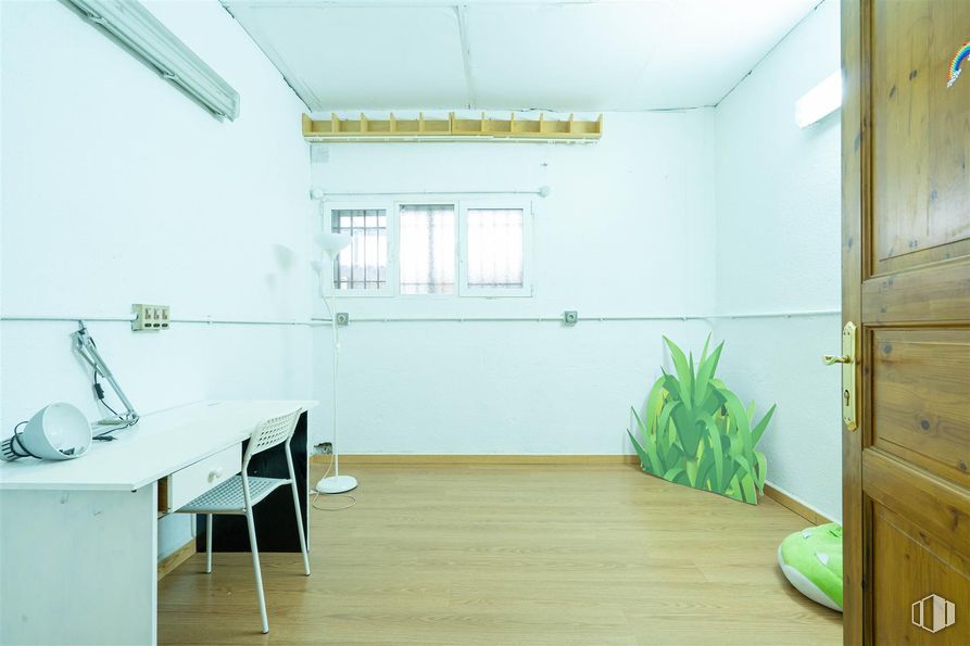 Industrial for sale & for rent at Calle Fontaneros, Villaviciosa de Odón, Madrid, 28670 with desk, houseplant, window, door, cabinetry, building, wood, lighting, yellow and interior design around