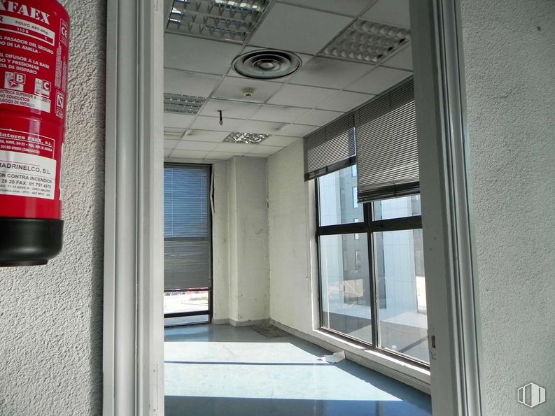 Oficina en venta en Edificio Auge III, Calle María Tubau, 4, Fuencarral - El Pardo, Madrid, 28050 con edificio, propiedad, ventana, accesorio, sombra, madera, casa, diseño de interiores, mediante y piso alrededor