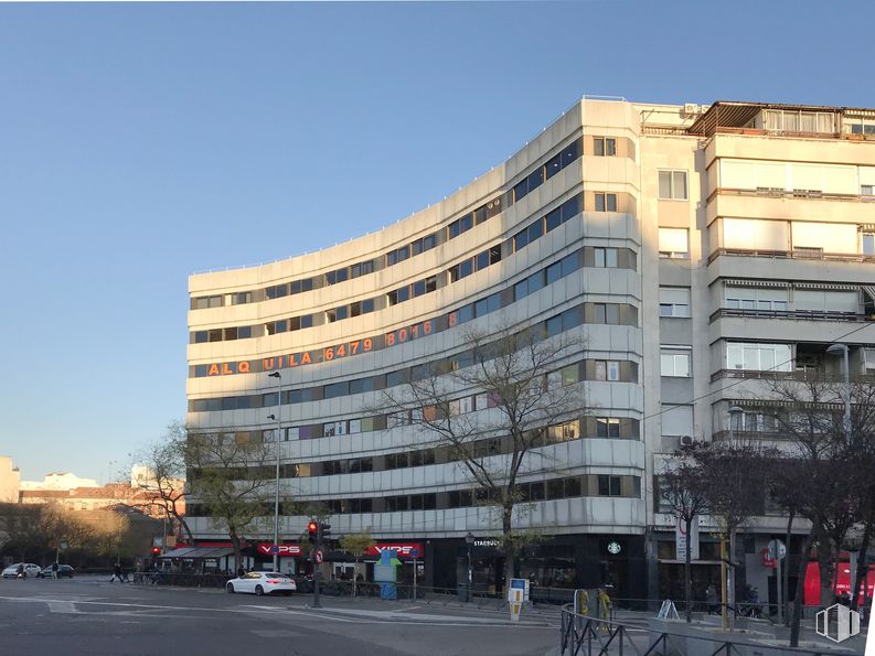 Oficina en alquiler en Edificio Loreto II, Glorieta Quevedo, 9, Chamberí, Madrid, 28015 con edificio, cielo, tiempo de día, propiedad, árbol, ventana, bloque de pisos, accesorio, diseño urbano y barrio residencial alrededor