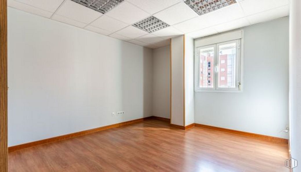 Oficina en venta en Calle María Zambrano, 3, Rivas-Vaciamadrid, Madrid, 28529 con ventana, accesorio, madera, interiorismo, hall, suelo, suelos, sombra, inmobiliario y suelo laminado alrededor