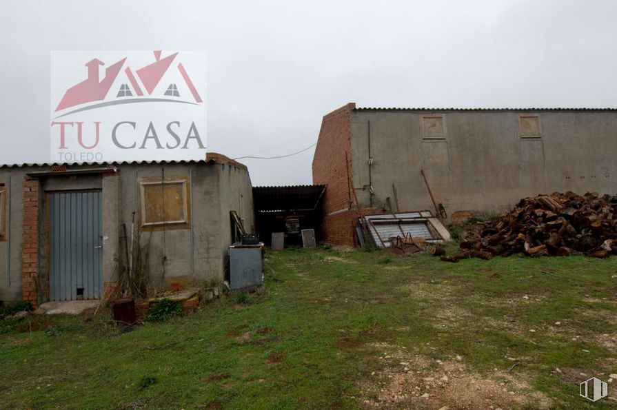 Land for sale at Camino Polán, S/N, Polán, Toledo, 45161 with house, building, window, sky, land lot, door, plant, rural area, grass and landscape around