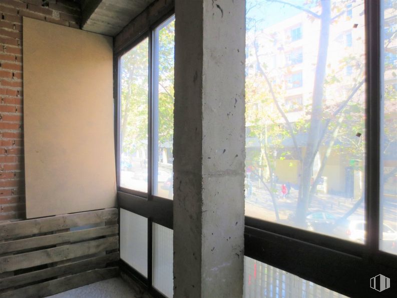 Local en venta en Calle Ribera de los Curtidores, 26, Centro, Madrid, 28005 con puerta, ventana, propiedad, accesorio, madera, sombra, pared, árbol, material de construcción y albañilería alrededor