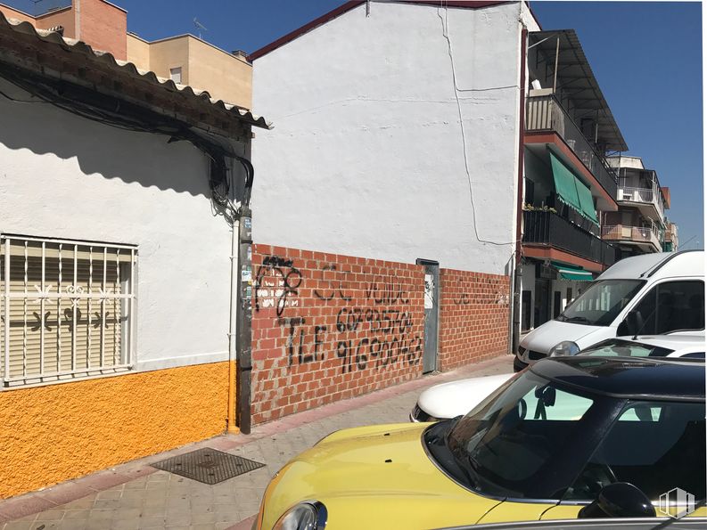 Suelo en venta en Calle Belén, 22, Fuenlabrada, Madrid, 28943 con coche, ventana, camioneta, luz de estacionamiento automotriz, vehículo terrestre, edificio, vehículo, iluminación automotriz, cielo y campana alrededor