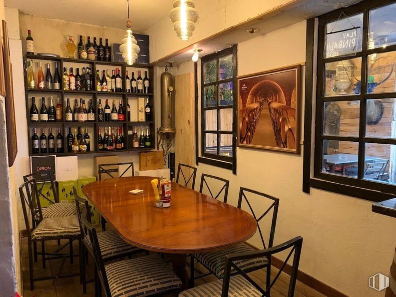 Local en alquiler en Calle de Cristóbal Bordiú, Chamberí, Madrid, 28003 con mesa de cocina y comedor, ventana, silla, mesa, mesa, lámpara, mueble, cuadro, interiorismo y pared alrededor