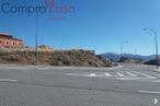 Land for sale at Polígono del Acueducto, Segovia, 40006 with building, street light, sky, road surface, mountain, slope, asphalt, thoroughfare, tar and mountainous landforms around