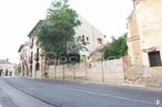 Land for sale at Zona San Lorenzo/San Marcos, Segovia, 40003 with window, building, sky, tree, road surface, asphalt, plant, urban design, house and neighbourhood around