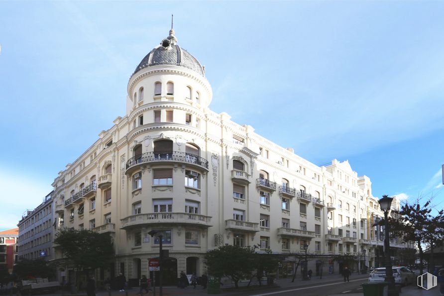 Local en alquiler en Calle Mayor, 6, Centro, Madrid, 28013 con edificio, cielo, nube, propiedad, ventana, casa, fachada, bienes raíces, metrópoli y área metropolitana alrededor