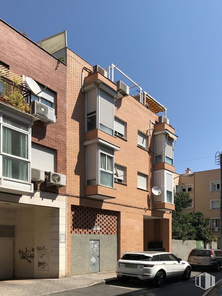 Local en venta en Paseo Perales, 62, La Latina, Madrid, 28011 con coche, ventana, edificio, cielo, propiedad, neumático, rueda, vehículo, condominio y diseño urbano alrededor