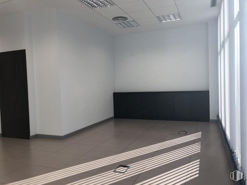 Oficina en venta en Calle Norias, 80, Majadahonda, Madrid, 28220 con propiedad, accesorio, interiorismo, suelos, suelo, madera, pared, hall, propiedad material y edificio alrededor