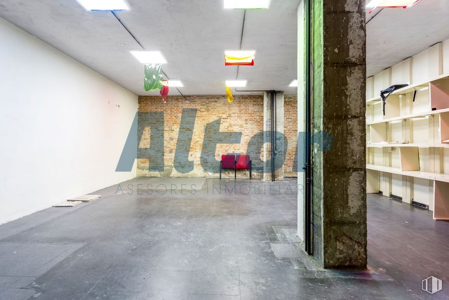 Local en venta en Calle Andrés Mellado, Chamberí, Madrid, 28015 con mueble, alumbrado, interiorismo, suelo, suelos, pared, edificio, silla, hall y madera alrededor