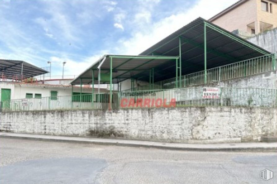 Retail for sale at Paseo Canaleja, La Torre de Esteban Hambrán, Toledo, 45920 with sky, cloud, asphalt, composite material, building, fixture, urban design, facade, concrete and city around