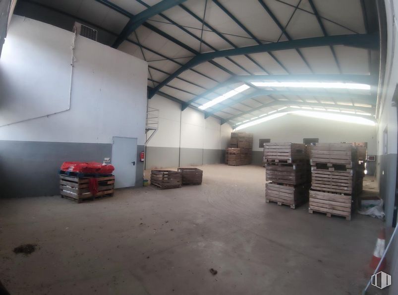 Industrial for sale at Paseo Estación, Villasequilla, Toledo, 45740 with luggage & bags, wood, interior design, floor, hall, house, flooring, fixture, gas and ceiling around