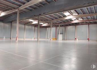 Industrial for rent at Zona Logística Cabanillas, Cabanillas del Campo, Guadalajara, 19171 with building, hall, floor, field house, flooring, fixture, ceiling, door, chair and composite material around