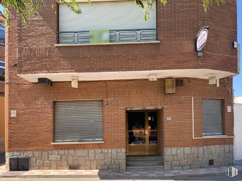 Local en venta en Calle Arroyo Alto, Polán, Toledo, 45161 con puerta, ventana, persiana de la ventana, edificio, madera, albañilería, árbol, ladrillo, sombra y accesorio alrededor