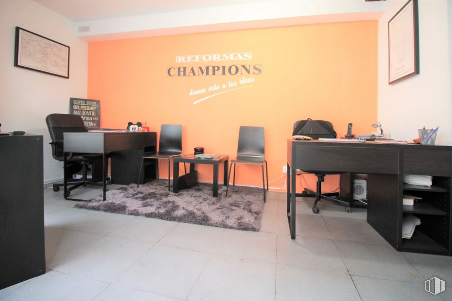 Retail for sale at Avenida Doctor Federico Rubio y Galí, 56, Tetuán, Madrid, 28039 with chair, table, picture frame, desk, furniture, building, orange, flooring, floor and rectangle around