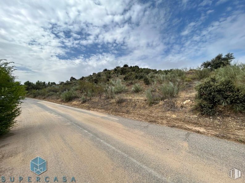 Land for sale at Urbanización La Pozuela, Toledo, 45004 with cloud, sky, plant, natural landscape, road surface, asphalt, tree, thoroughfare, cumulus and mountainous landforms around