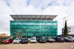 Office for rent at Edificio Europa, Plaza Europa, 3, Guadalajara, 19002 with car, building, sky, cloud, land vehicle, daytime, wheel, vehicle, tire and architecture around