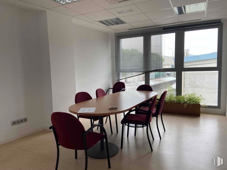 Industrial for sale & for rent at Zona Colmenar Viejo, Colmenar Viejo, Madrid, 28770 with chair, kitchen & dining room table, window, table, furniture, building, fixture, wood, flooring and floor around