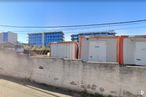 Land for sale at Calle Juan Agüí, 19 - 21, Fuencarral - El Pardo, Madrid, 28050 with door, building, sky, asphalt, neighbourhood, residential area, composite material, road surface, facade and urban design around