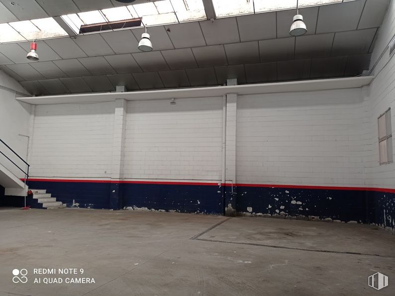 Industrial for rent at Calle Gamonal, 12, Villa de Vallecas, Madrid, 28031 with window, building, asphalt, shade, flooring, composite material, gas, commercial building, ceiling and facade around