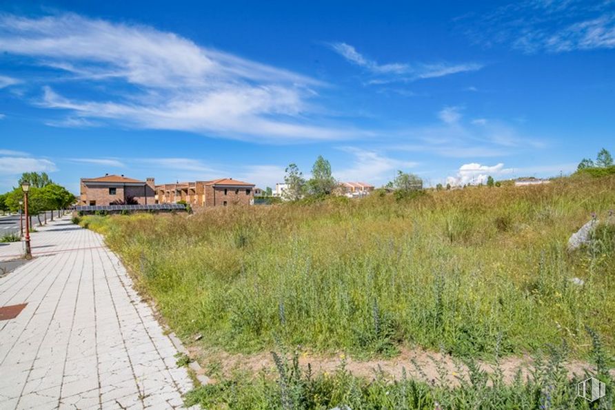 Land for sale at Calle Lisboa, Ávila, 05004 with house, cloud, sky, plant, natural landscape, tree, land lot, building, plain and landscape around