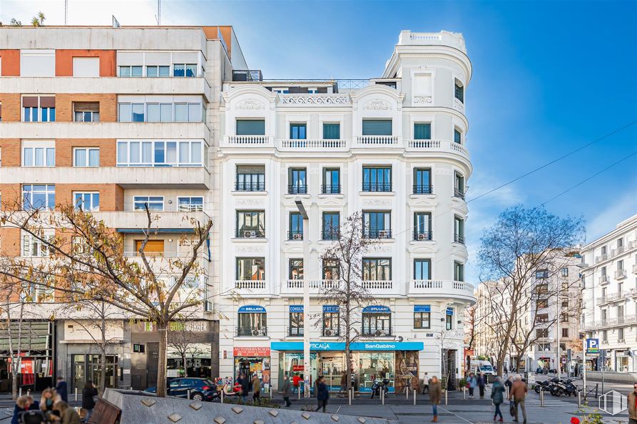 Local en alquiler en Avenida Felipe II, 14, Salamanca, Madrid, 28009 con edificio, cielo, ventana, diseño urbano, árbol, condominio, zona residencial, barrio, fachada y bloque de pisos alrededor