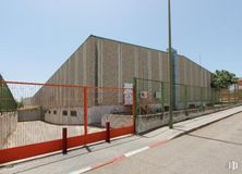 Industrial for sale at Rejas, San Blas - Canillejas, Madrid, 28022 with building, sky, street light, urban design, fence, facade, composite material, wire fencing, city and slope around