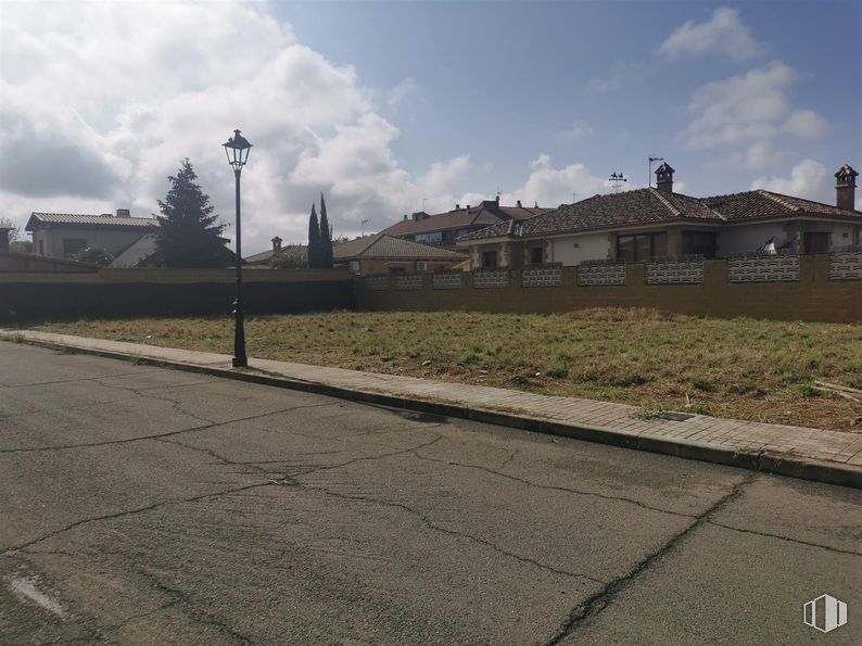 Suelo en venta en Calle Cáceres, Valdetorres de Jarama, Madrid, 28150 con nube, cielo, edificio, luz de la calle, planta, casa, superficie de la carretera, lote de terreno, asfalto y barrio alrededor