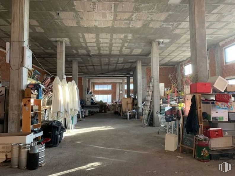 Nave en alquiler en Polígono Alcobendas, Alcobendas, Madrid, 28108 con ventana, madera, edificio, venta al por menor, suelos, ciudad, mercado, mercado, ingeniería y rueda alrededor