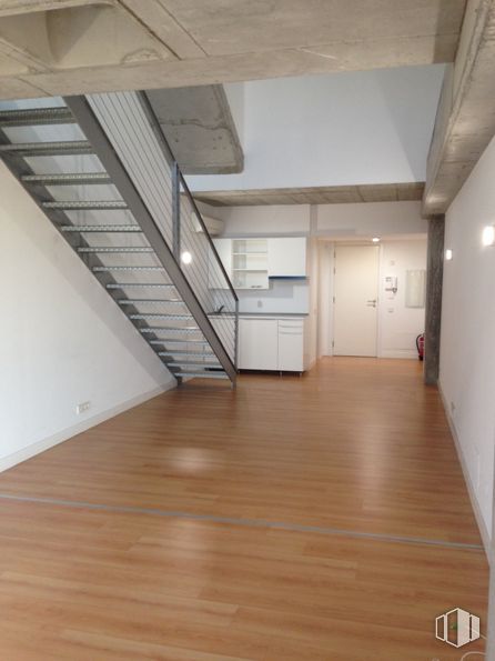 Oficina en alquiler en Edificio Alius, Calle Arquímedes, 2, Leganés, Madrid, 28914 con ebanistería, mediante, edificio, madera, accesorio, entrada, casa, piso, suelo, suelo laminado y vidrio alrededor