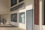 Retail for rent at Calle Constitución, 8, Guadalajara, 19003 with window blind, window, property, building, wood, interior design, fixture, wall, material property and brick around