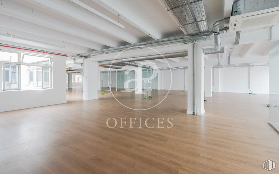 Oficina en alquiler en Calle Marqués de Monteagudo, Salamanca, Madrid, 28028 con madera, hall, accesorio, suelos, suelo laminado, tinte para madera, madera dura, techo, material de construcción y espacio alrededor