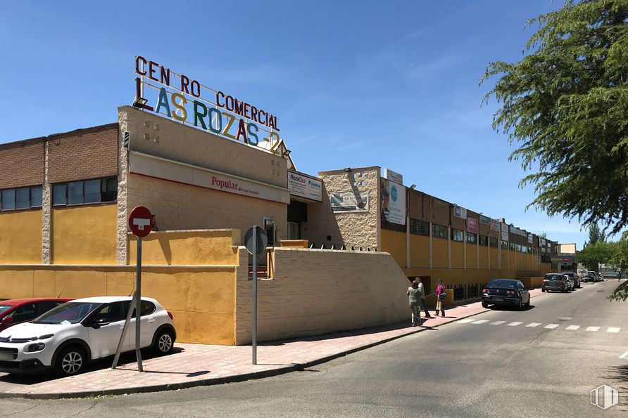 Local en alquiler en Centro Comercial Las Rozas 2, Avenida Atenas, 1, Las Rozas de Madrid, Madrid, 28290 con coche, cielo, vehículo terrestre, rueda, neumático, vehículo, edificio, asfalto, vehículo motorizado y árbol alrededor