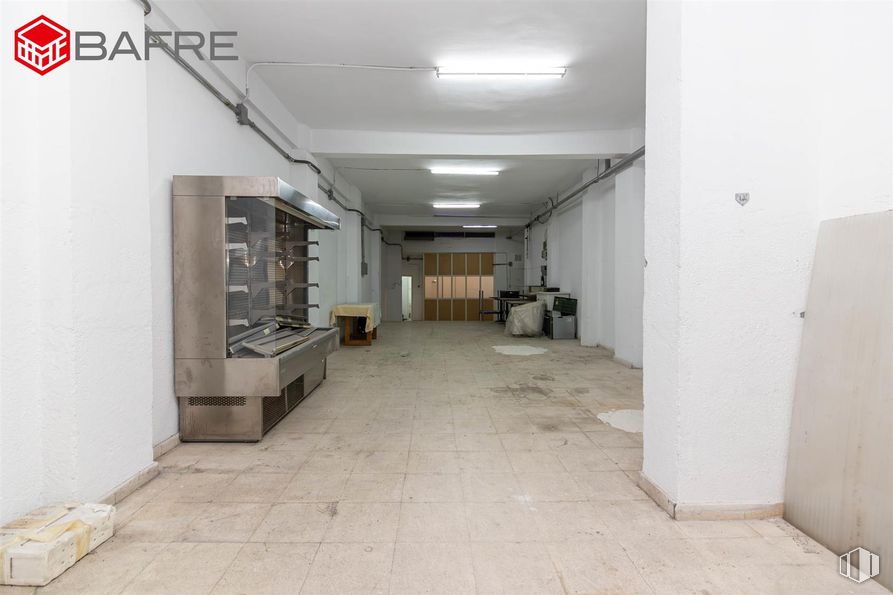 Local en venta en Zona Prosperidad, Chamartín, Madrid, 28002 con suelos, suelo, material compuesto, techo, hormigón, material de construcción, hall, iluminación natural, suelo de baldosas y sótano alrededor