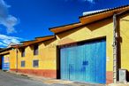 Industrial for sale at Zona industrial, Burgohondo, Ávila, 05113 with sky, colorfulness, cloud, building, blue, azure, road surface, plant, wood and door around