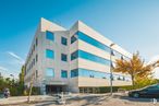 Office for sale at Calle Fuerteventura, 4, San Sebastián de los Reyes, Madrid, 28700 with car, building, sky, cloud, property, wheel, tire, plant, tree and urban design around