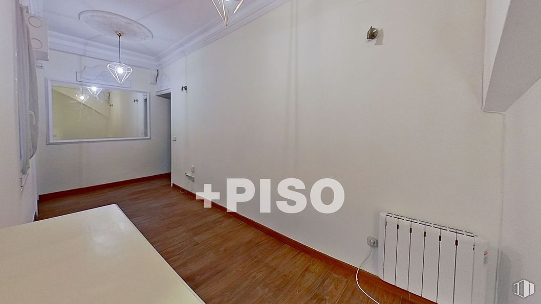 Oficina en alquiler en Zona Lista, Salamanca, Madrid, 28006 con lámpara, mesa, alumbrado, madera, edificio, pintura, suelos, suelo, hall y inmobiliario alrededor