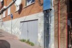 Industrial for sale at Centro urbano, Valdemoro, Madrid, 28341 with door, window, plant, road surface, wood, neighbourhood, brick, residential area, sidewalk and urban design around